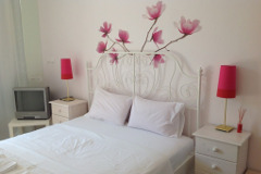 bedroom neaktion